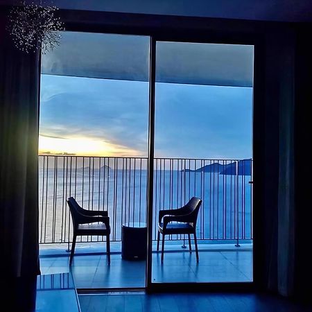 Oceandream Panorama Luxury Suites Нячанг Екстер'єр фото