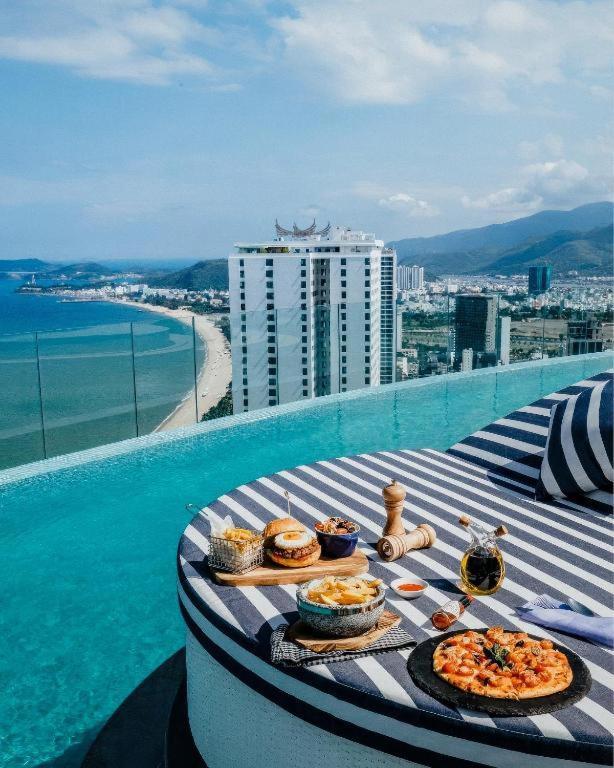 Oceandream Panorama Luxury Suites Нячанг Екстер'єр фото