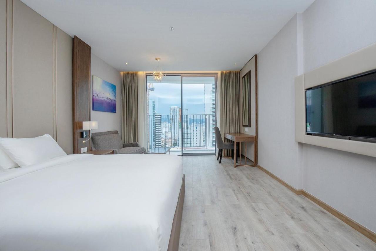 Oceandream Panorama Luxury Suites Нячанг Екстер'єр фото