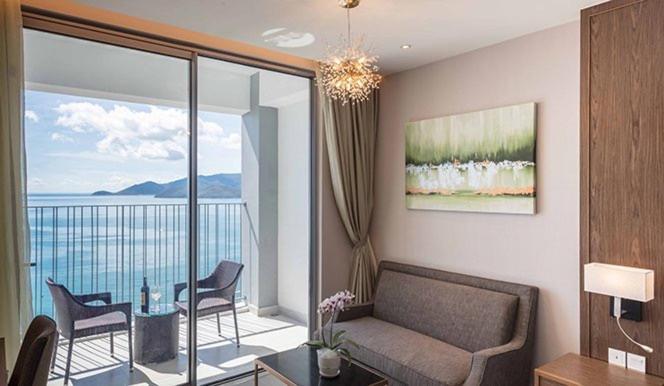 Oceandream Panorama Luxury Suites Нячанг Екстер'єр фото