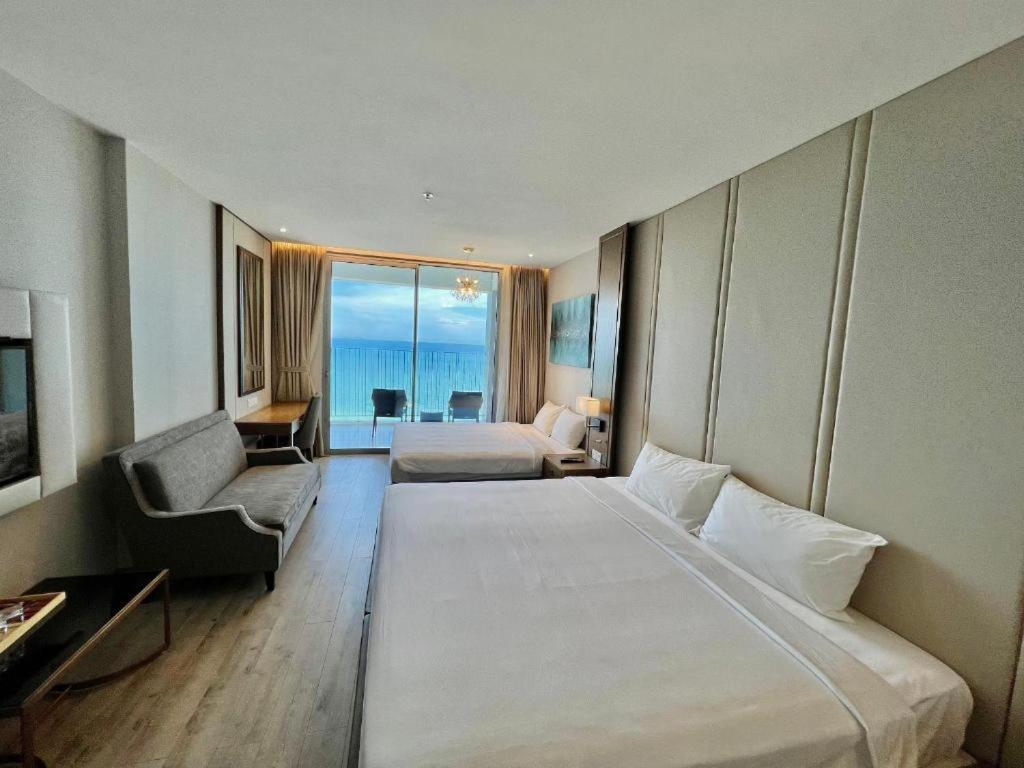 Oceandream Panorama Luxury Suites Нячанг Екстер'єр фото