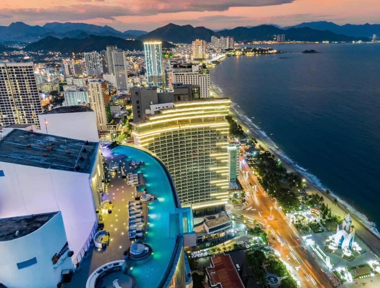 Oceandream Panorama Luxury Suites Нячанг Екстер'єр фото