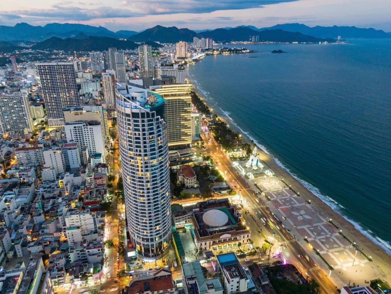 Oceandream Panorama Luxury Suites Нячанг Екстер'єр фото